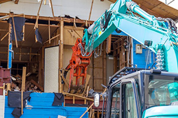 意外と知らない!?建物の解体工事の目的や内容、注意点についてサムネイル